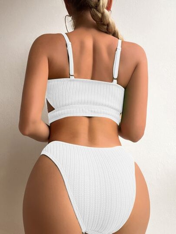 Plain Ring Linked Bikini Swimsuit