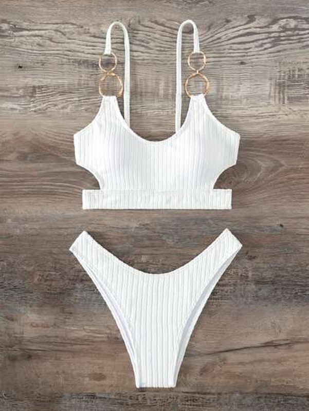 Plain Ring Linked Bikini Swimsuit