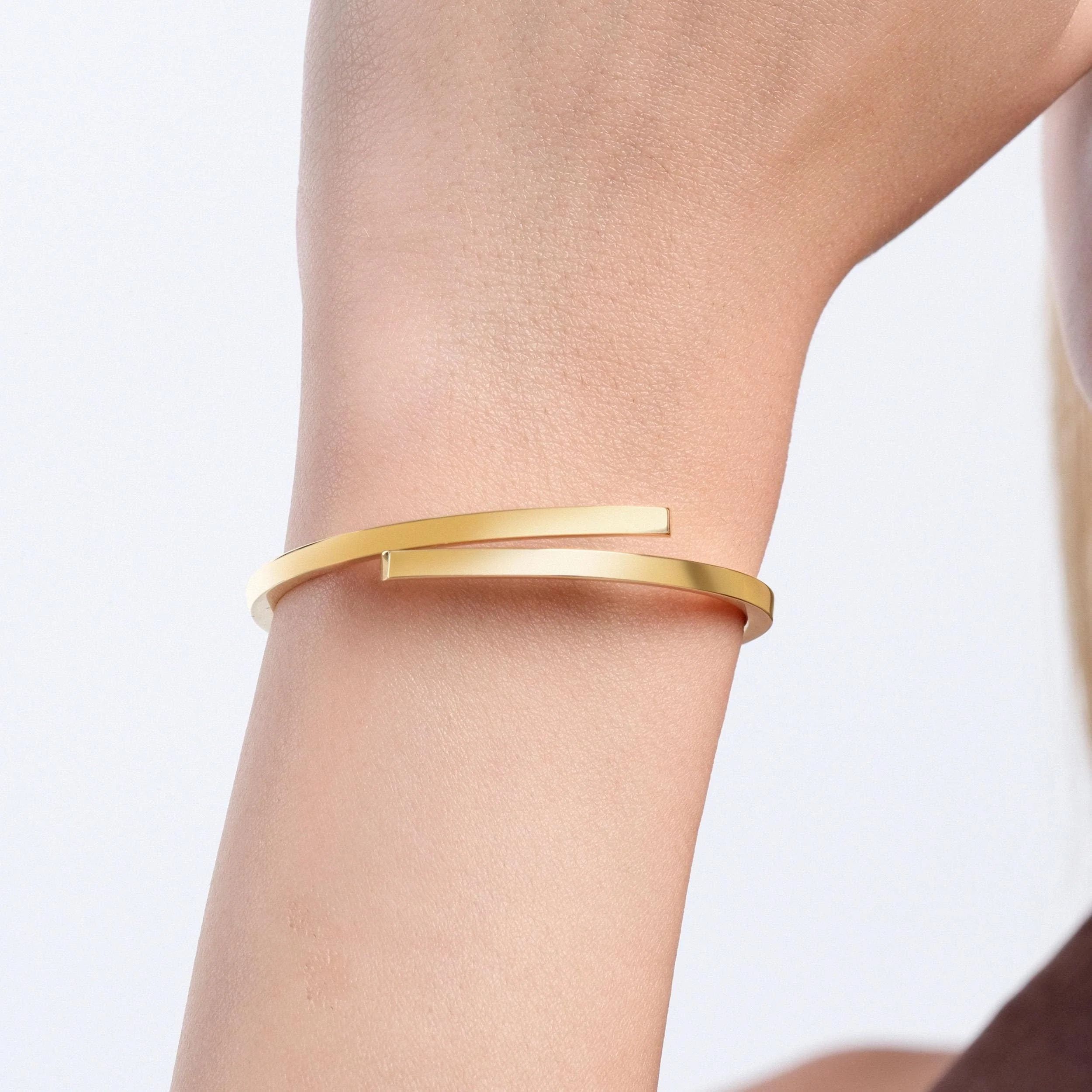 Hinged Bangle Bracelet 18K Gold Vermeil